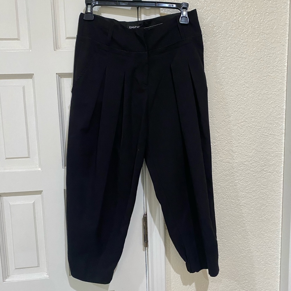 Bebe black capris